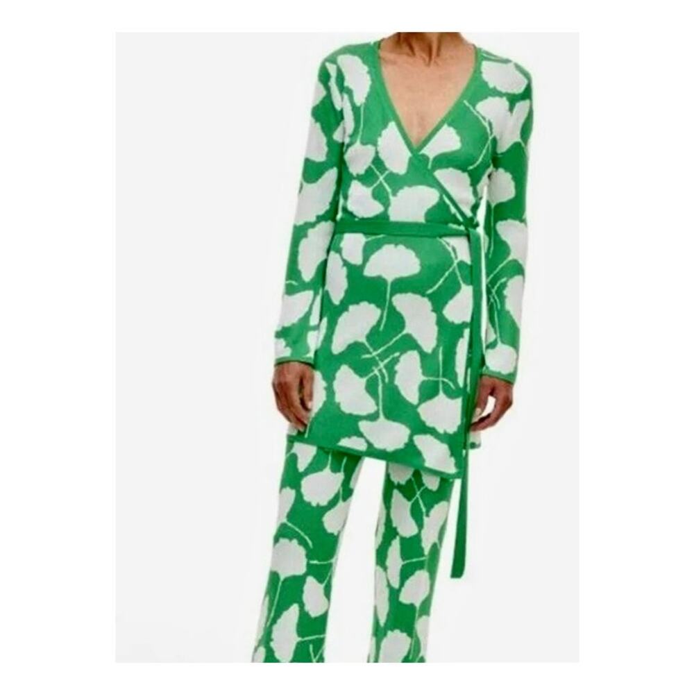 Diane von Furstenberg for Target 2 Piece Knit Wrap Cardigan Crop Pants Set 1X